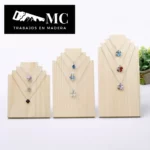 Exhibidor de Collares Escalonado