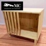 Mesa de Luz con Cama para Mascotas