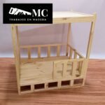 Mesa de Noche con Cama para Mascotas con Baranda al Frente