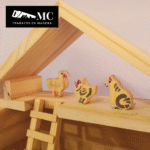 Granja con Granero/Establo con 12 Figuras de Animales en Madera