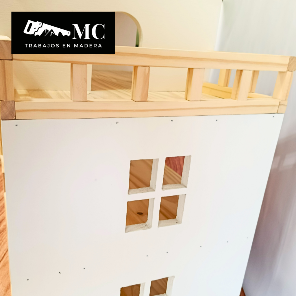 Casita de Muñecas de 3 Pisos con Balcon y Muebles - Imagen 20