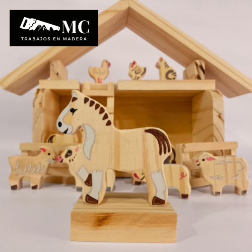 Granja con Granero/Establo con 12 Figuras de Animales en Madera